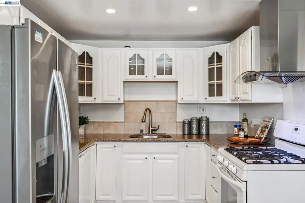 6233 Zulmida Ave Newark, CA 94560