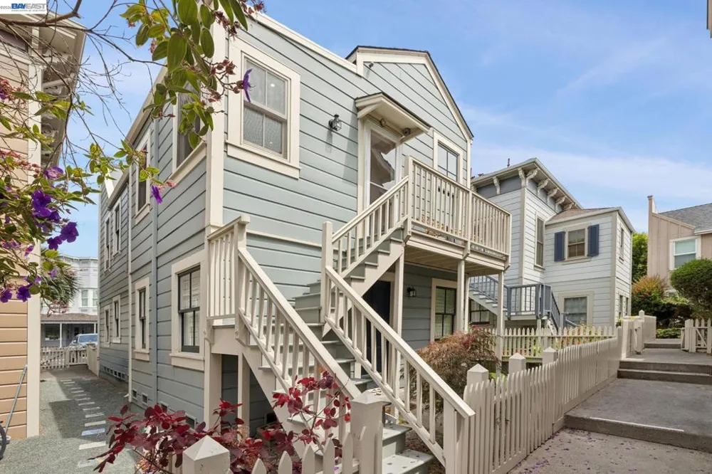 800 Delaware Street #1020 Berkeley, CA 94710