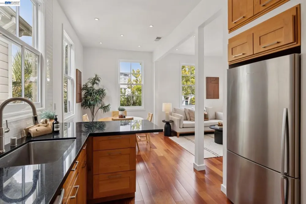 800 Delaware Street #1020 Berkeley, CA 94710