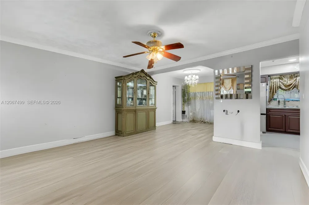 6921 Taylor St Hollywood, FL 33024