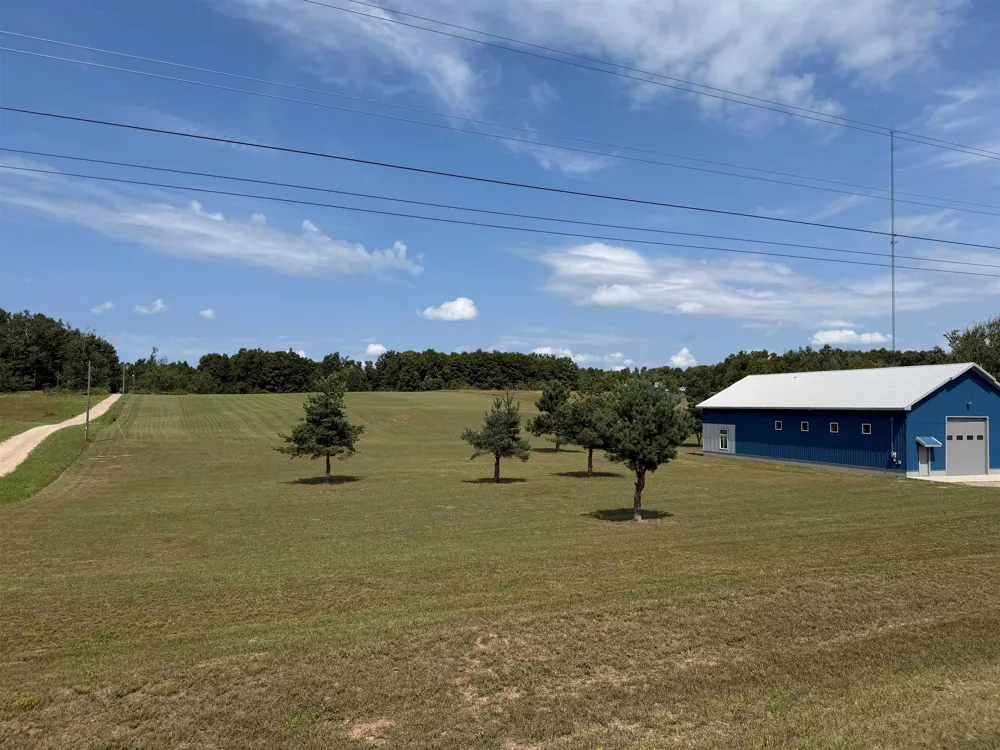 6469 Dutchman Bay Road South Arm Township, MI 49727
