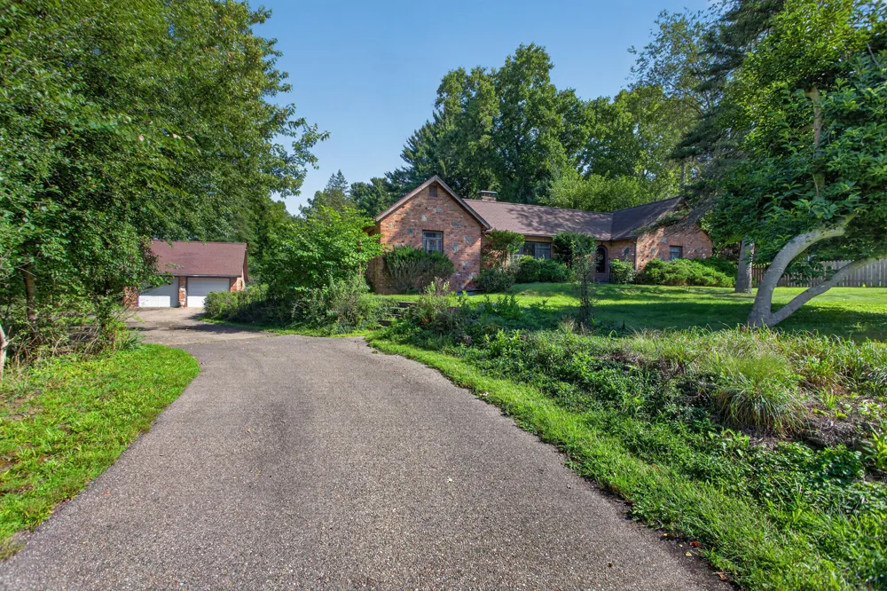 3650 Spring Arbor Road Summit Township, MI 49201