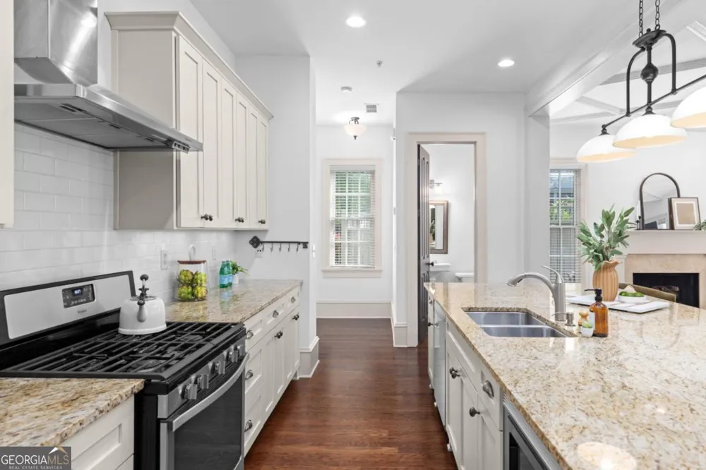 6015 Webster CIR Norcross, GA 30071