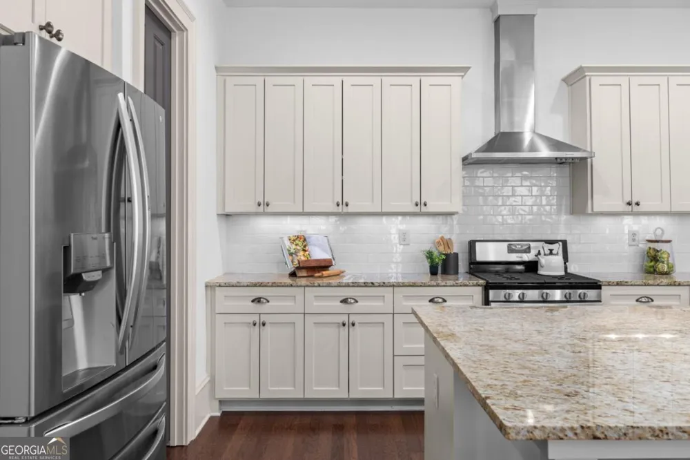 6015 Webster CIR Norcross, GA 30071
