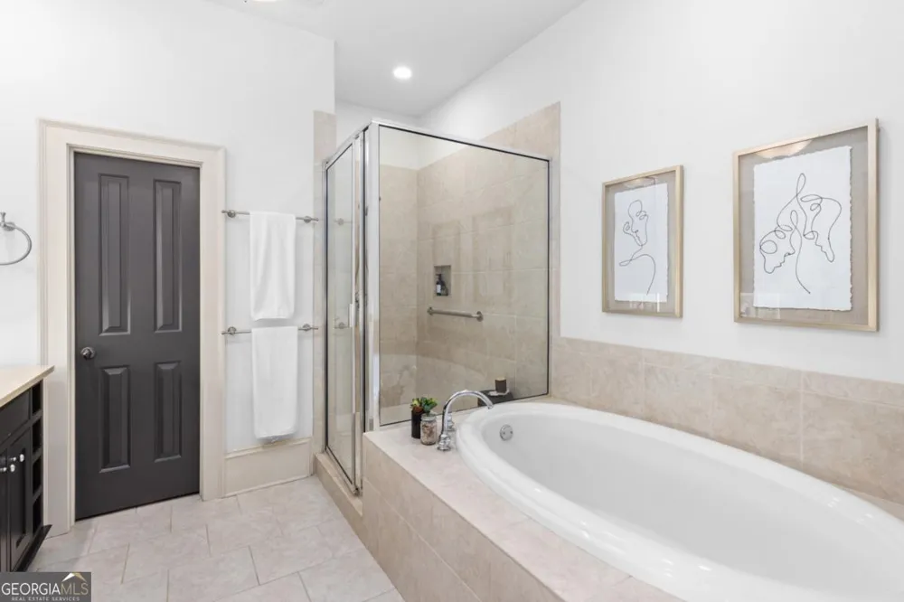 6015 Webster CIR Norcross, GA 30071