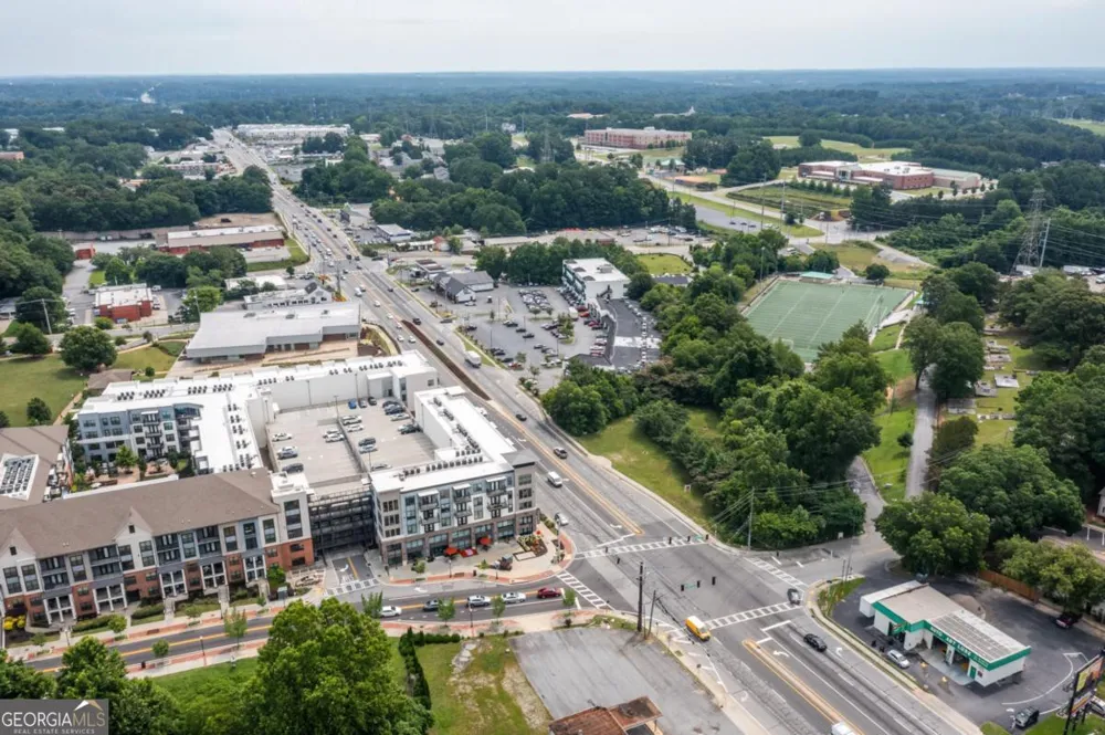 6015 Webster CIR Norcross, GA 30071