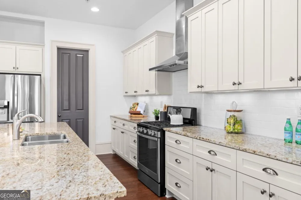 6015 Webster CIR Norcross, GA 30071