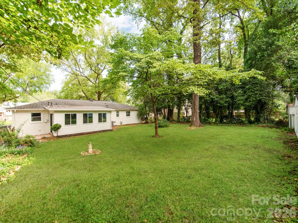 3326 Bonneville Drive Charlotte, NC 28205