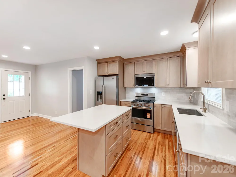 3326 Bonneville Drive Charlotte, NC 28205
