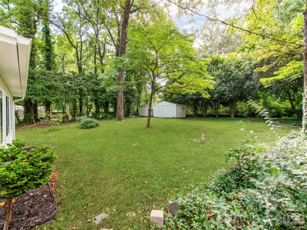 3326 Bonneville Drive Charlotte, NC 28205