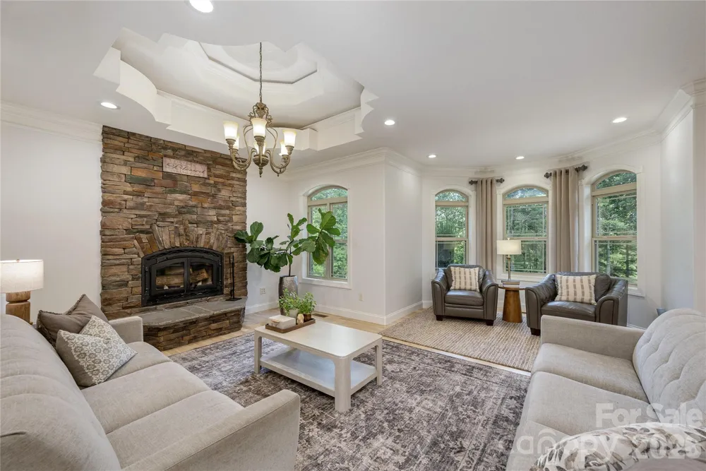 38 Cane Brook Drive Leicester, NC 28748