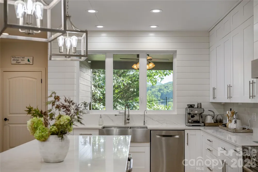 38 Cane Brook Drive Leicester, NC 28748