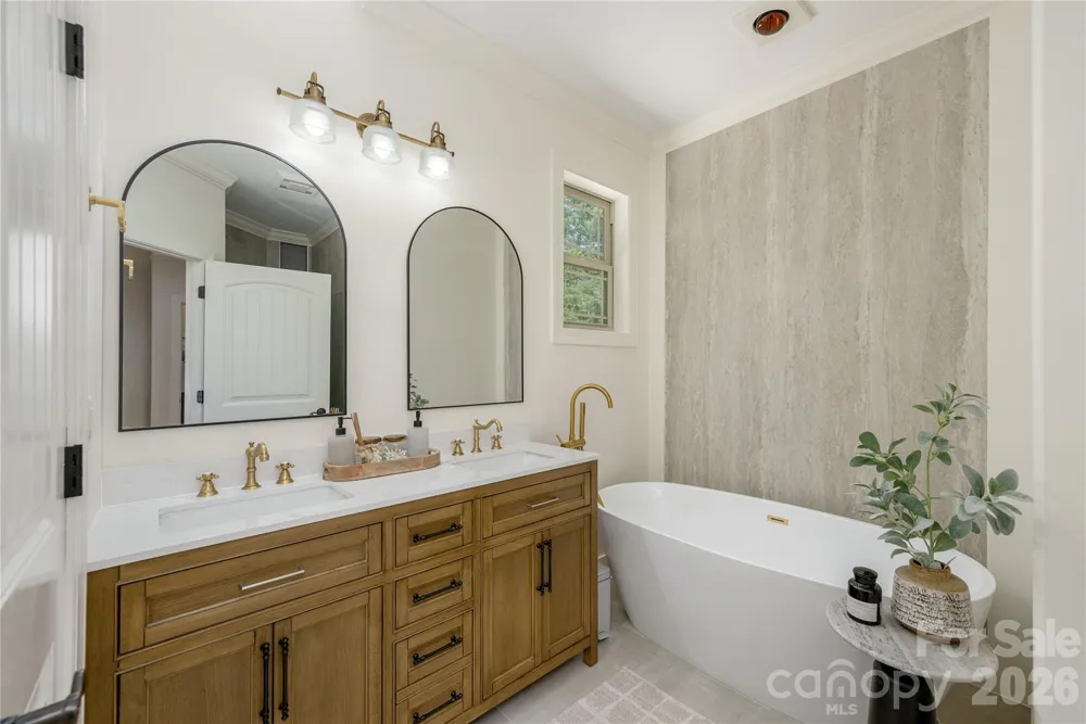 38 Cane Brook Drive Leicester, NC 28748