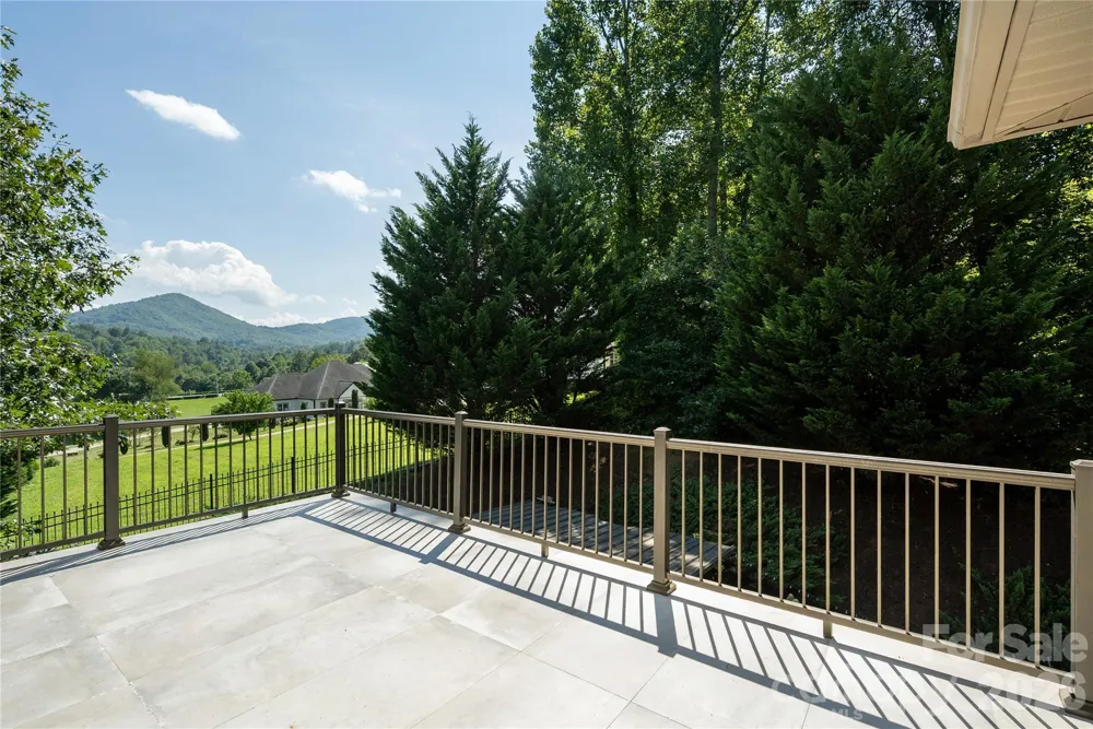 38 Cane Brook Drive Leicester, NC 28748