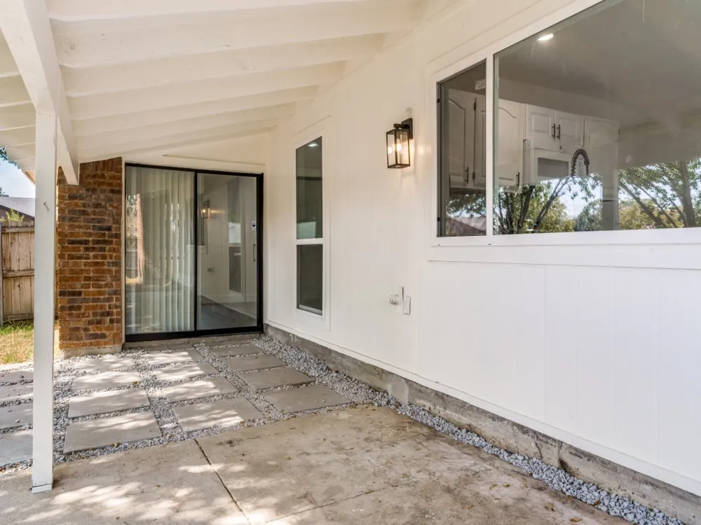 5256 Ragan Drive The Colony, TX 75056