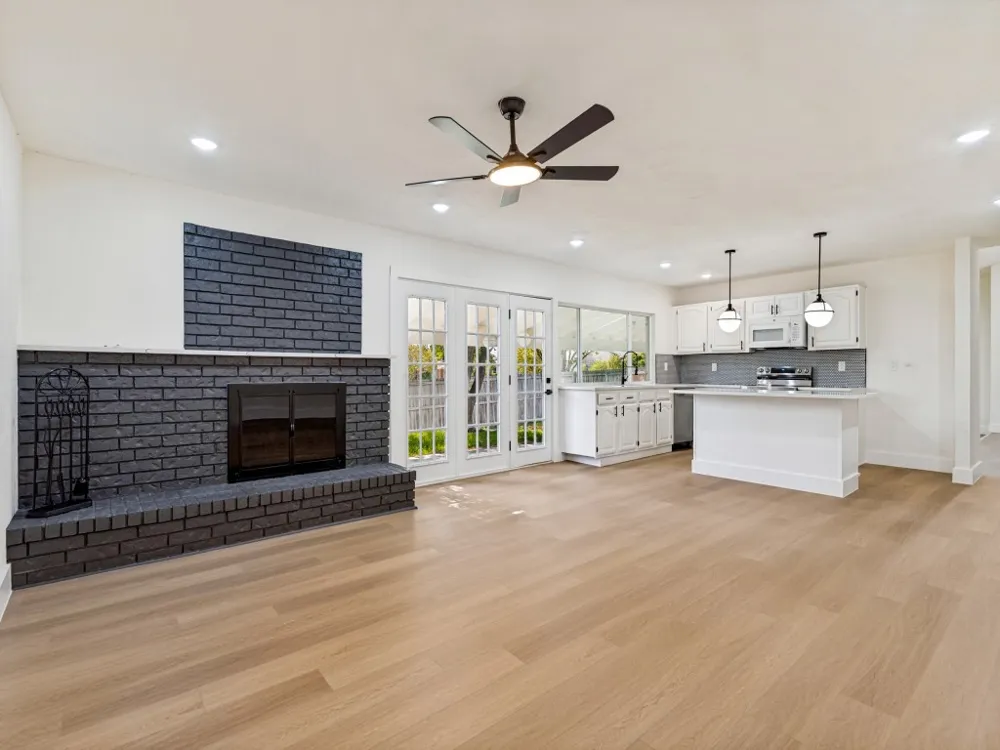 5256 Ragan Drive The Colony, TX 75056