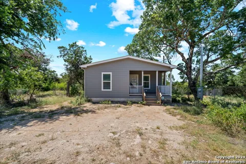 711 LA CRESTA DR