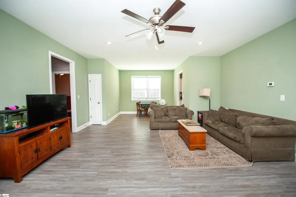 303 Saluda Street Belton, SC 29627