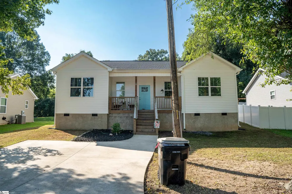 303 Saluda Street Belton, SC 29627