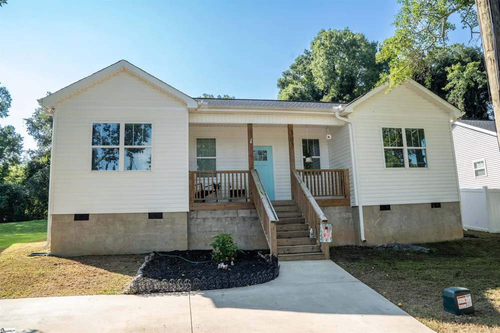 303 Saluda Street Belton, SC 29627
