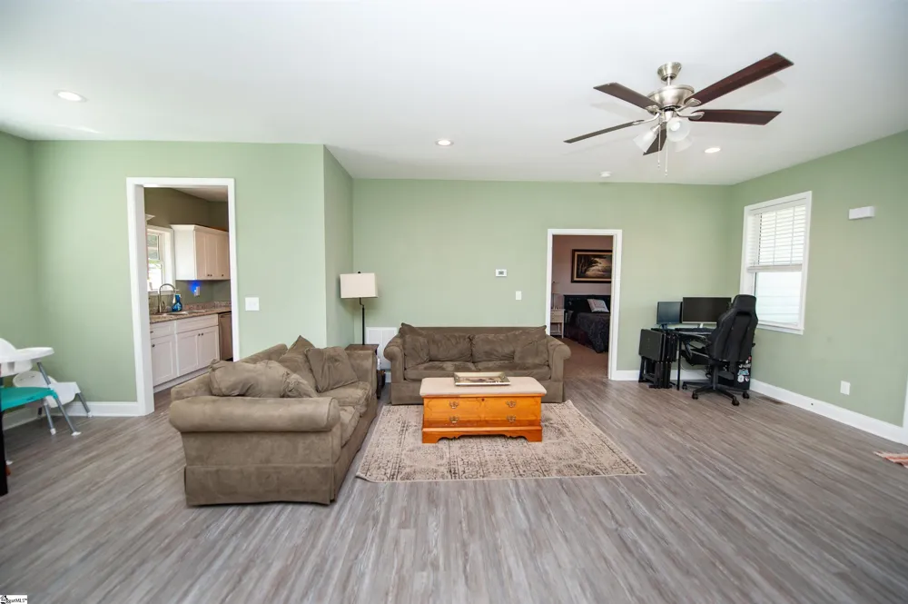 303 Saluda Street Belton, SC 29627