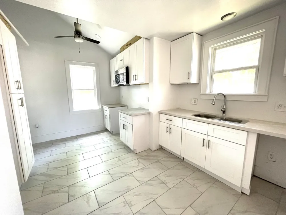 107 Sinclair Street Boling, TX 77420