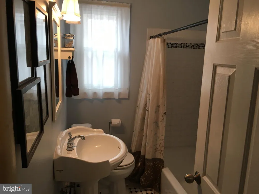 130 E 8TH AVENUE Conshohocken, PA 19428