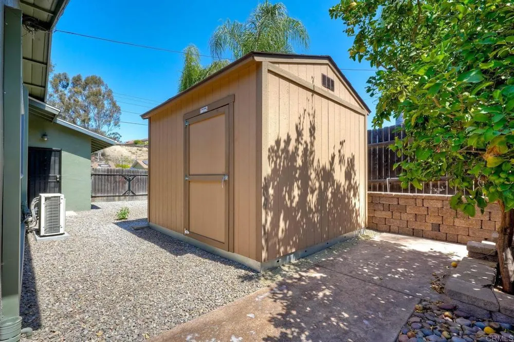 12541 Glenoak Road Poway, CA 92064