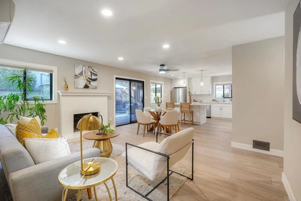 12541 Glenoak Road Poway, CA 92064
