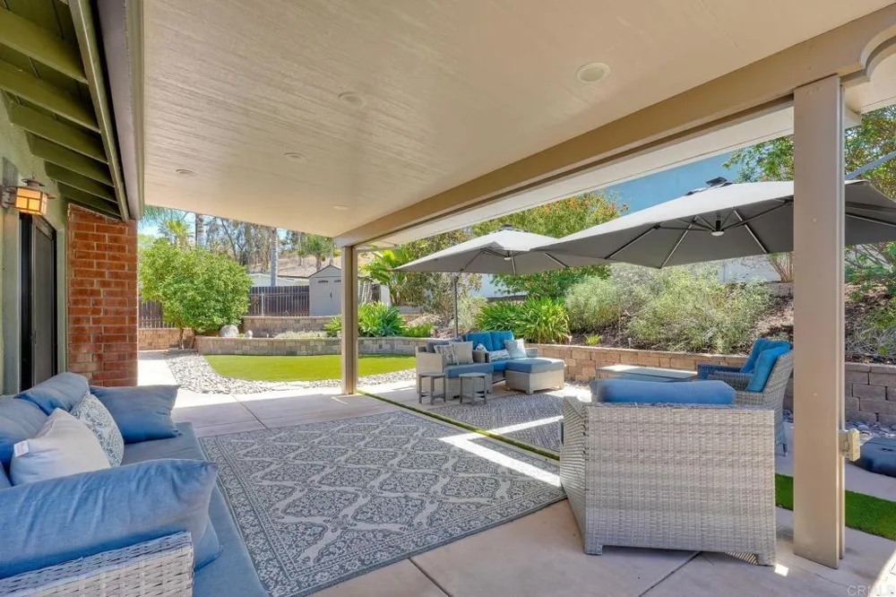12541 Glenoak Road Poway, CA 92064