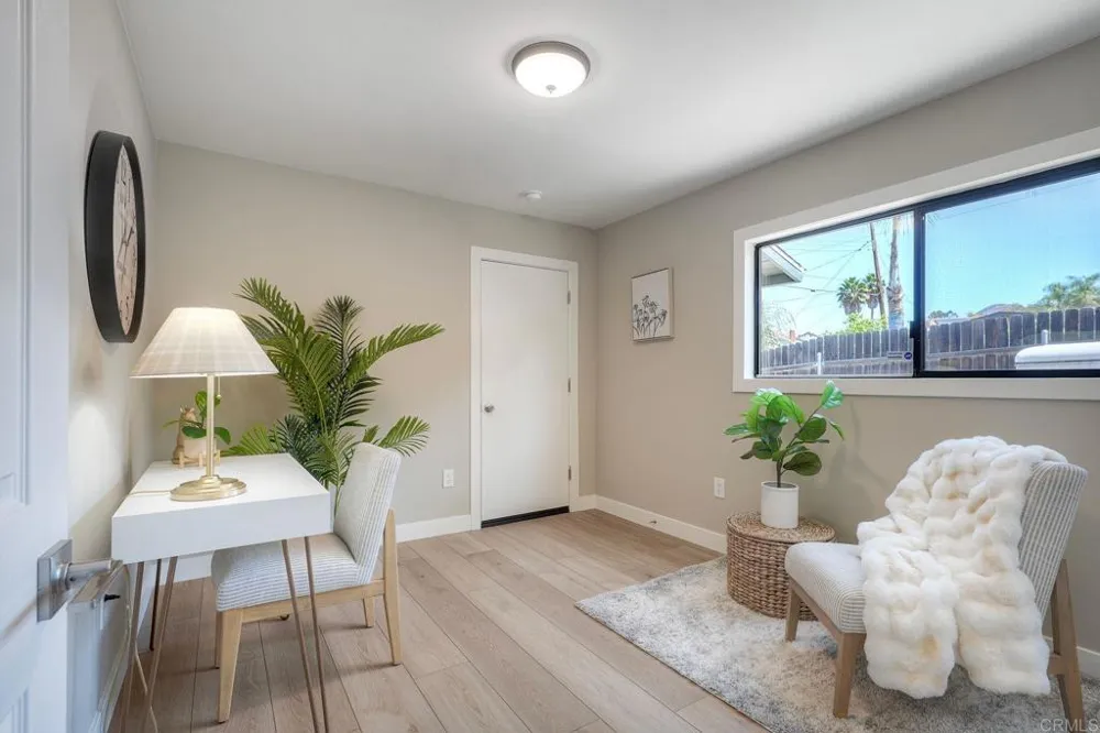 12541 Glenoak Road Poway, CA 92064