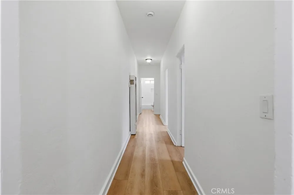 2911 S Palm Grove Avenue Los Angeles, CA 90016