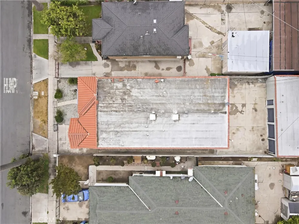 2911 S Palm Grove Avenue Los Angeles, CA 90016