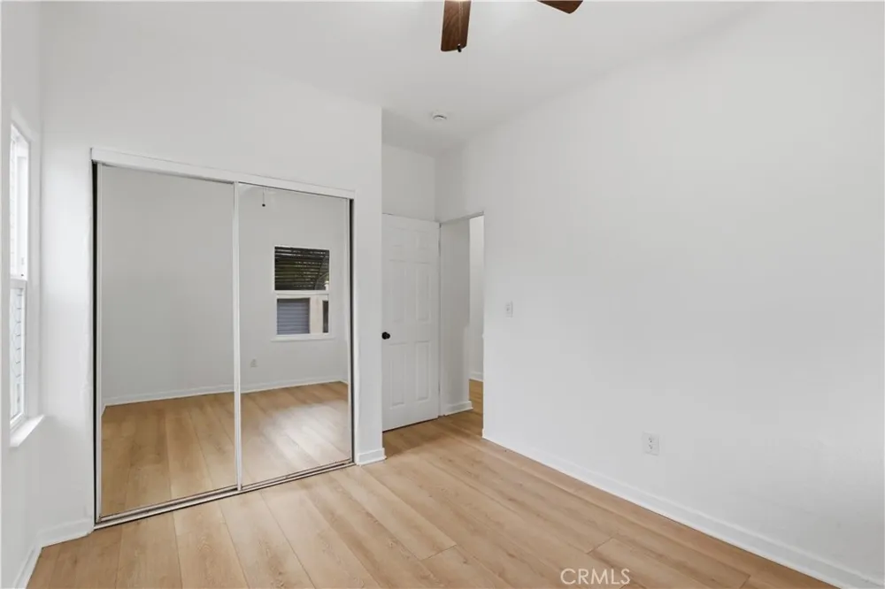 2911 S Palm Grove Avenue Los Angeles, CA 90016