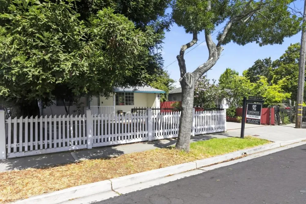 1145 Henderson Avenue Menlo Park, CA 94025