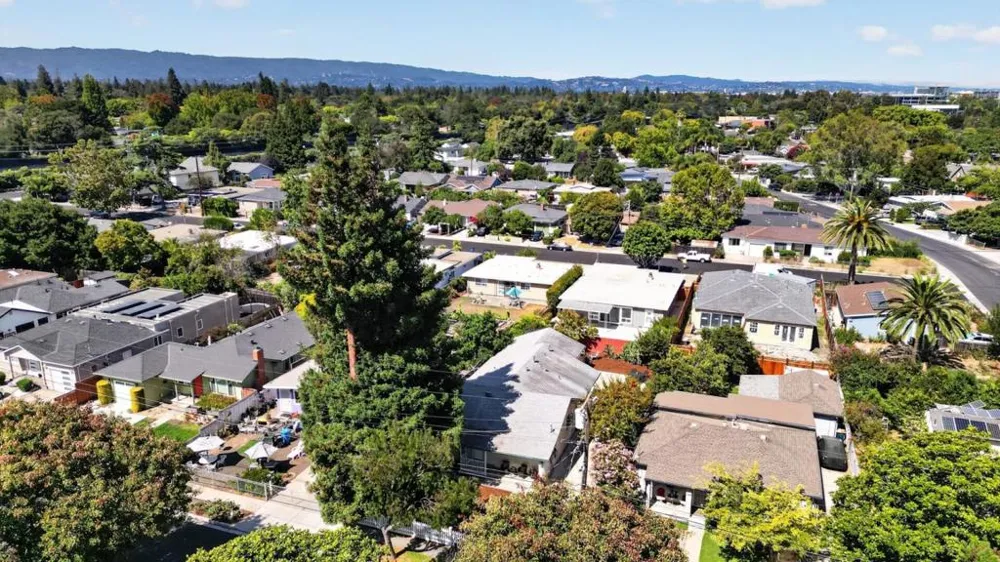 1145 Henderson Avenue Menlo Park, CA 94025