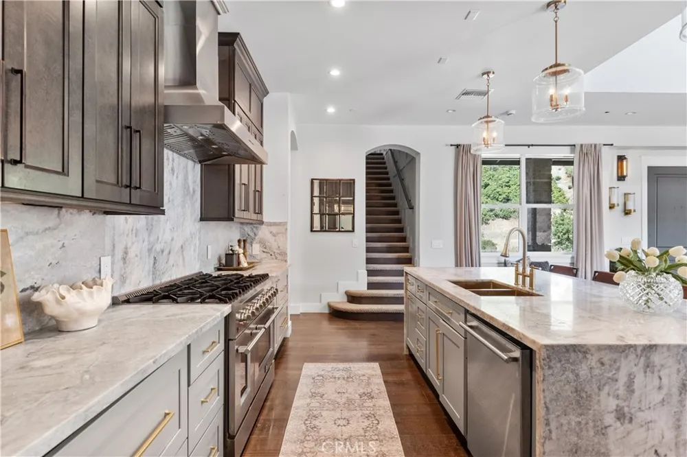 43843 Mountain Run Circle Temecula, CA 92590