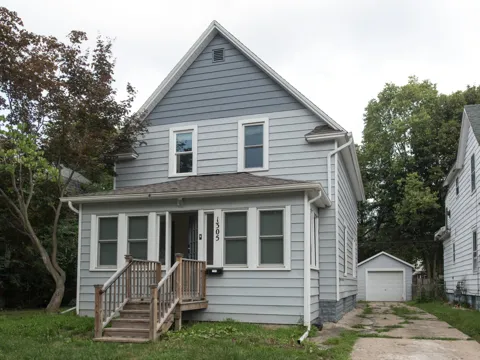 1305 Reed Avenue