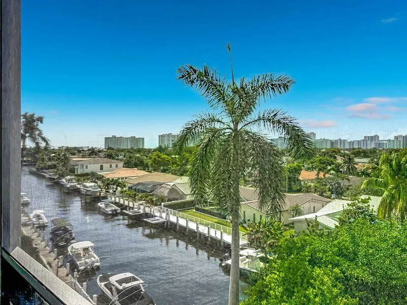 3050 NE 47TH COURT #507 Fort Lauderdale, FL 33308