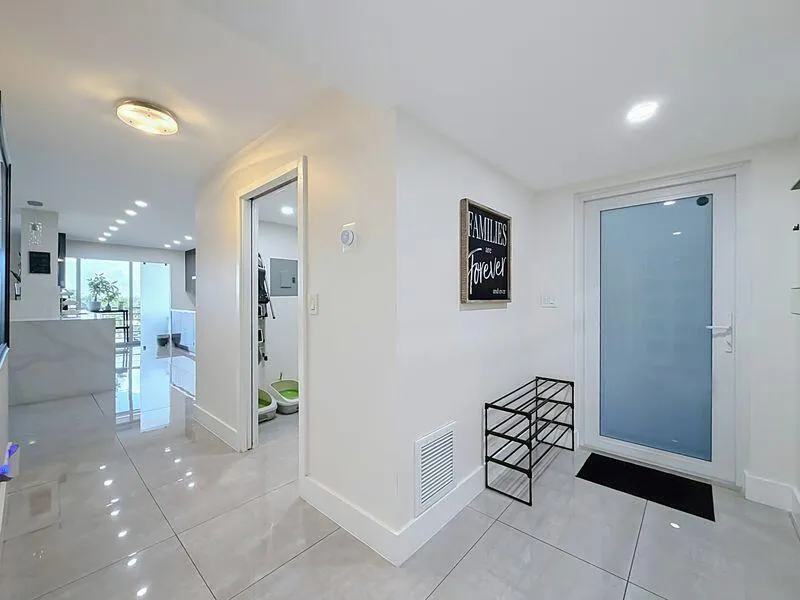 3050 NE 47TH COURT #507 Fort Lauderdale, FL 33308