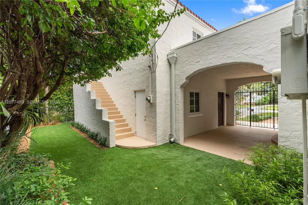 1202 Granada Blvd Coral Gables, FL 33134