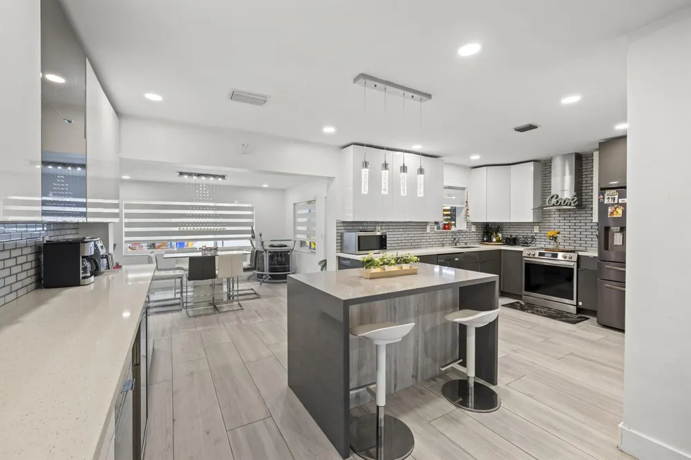 3230 ROOSEVELT STREET Hollywood, FL 33021