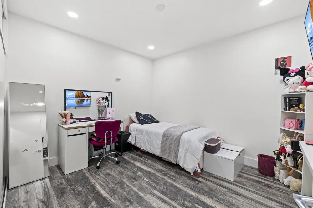 3230 ROOSEVELT STREET Hollywood, FL 33021