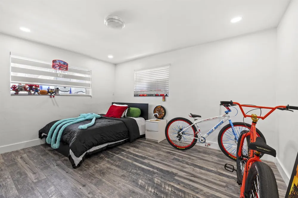 3230 ROOSEVELT STREET Hollywood, FL 33021