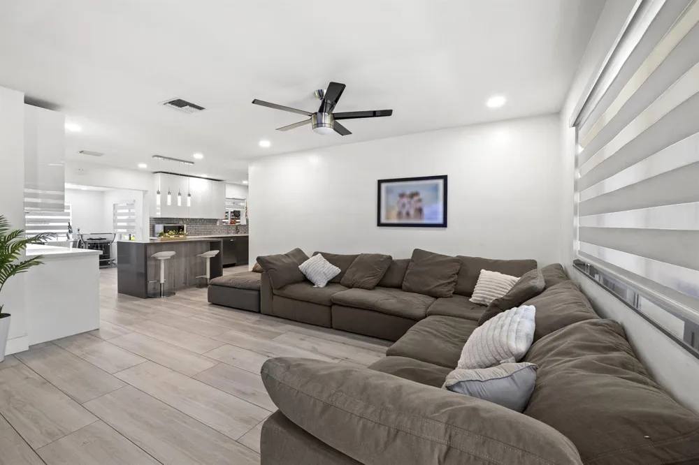 3230 ROOSEVELT STREET Hollywood, FL 33021