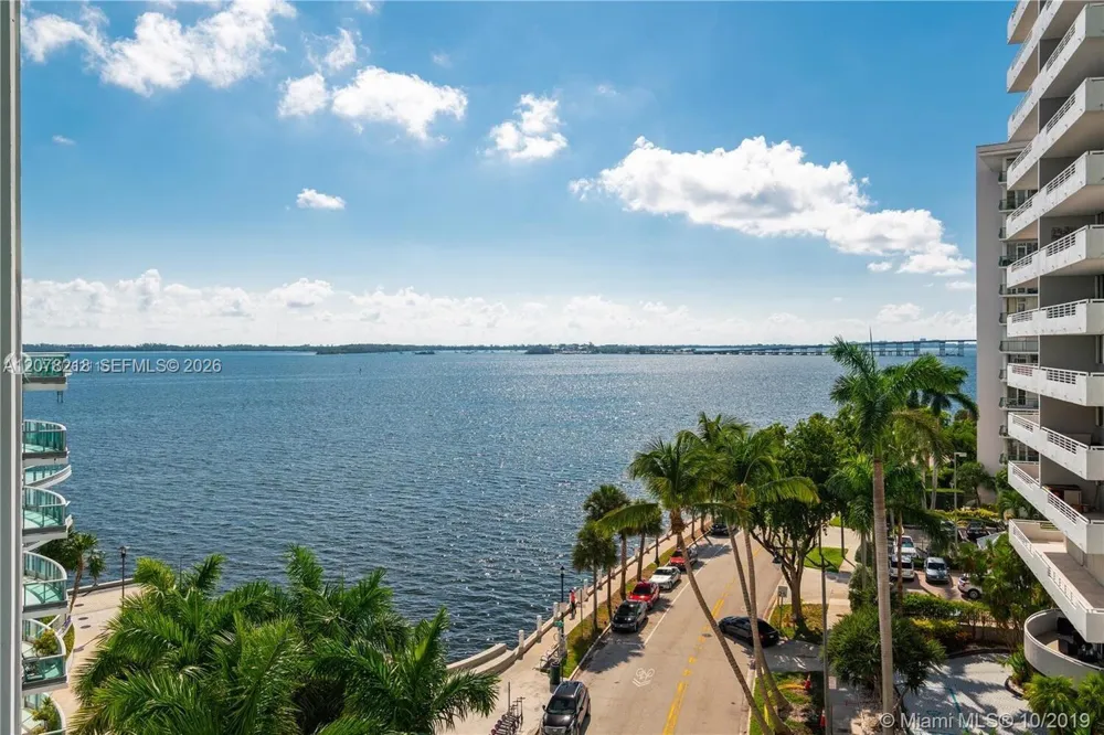 1331 Brickell Bay Dr #208 Miami, FL 33131
