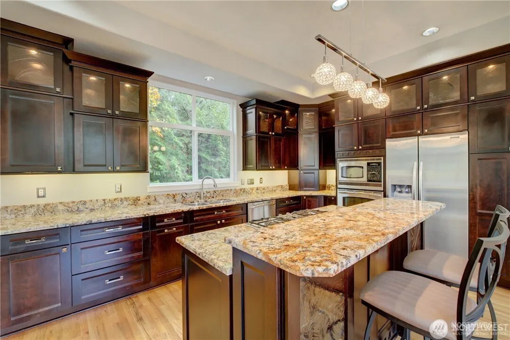 9425 110th Place NE Kirkland, WA 98033