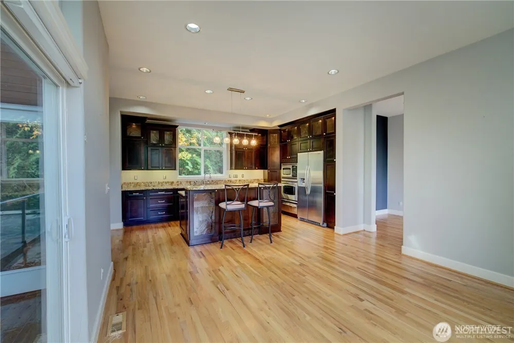 9425 110th Place NE Kirkland, WA 98033