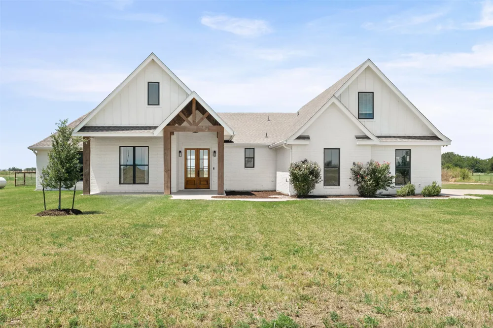 1060 Hackberry Road Salado, TX 76571