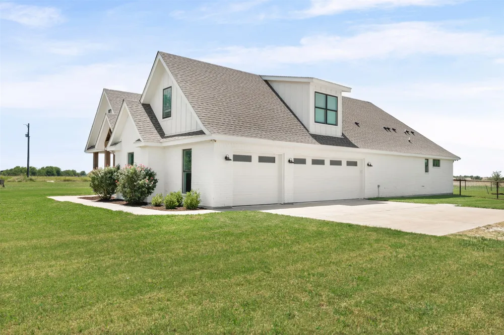 1060 Hackberry Road Salado, TX 76571